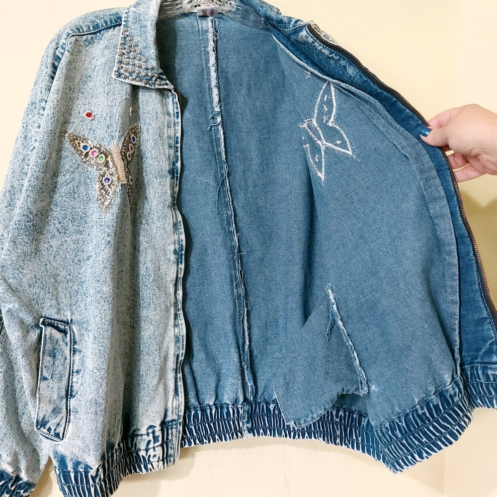 Vintage 80s Jazzino Acid Wash Butterfly Beaded Studded Collar Denim Jean Jacket - Picture 5 of 15